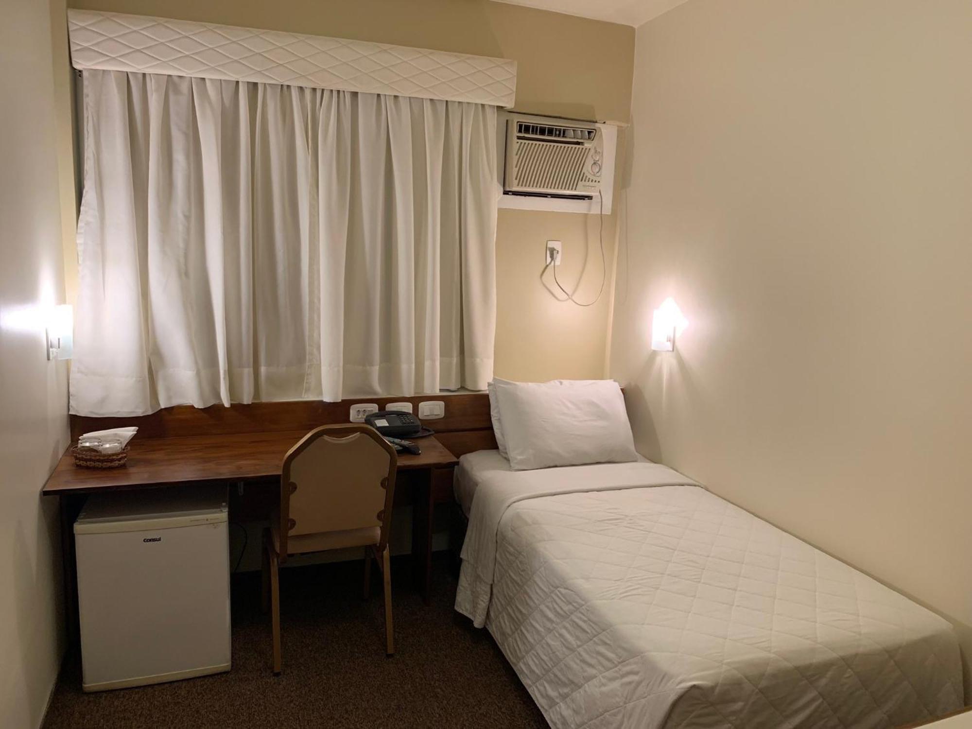 Novo Hamburgo Business Hotel Esterno foto