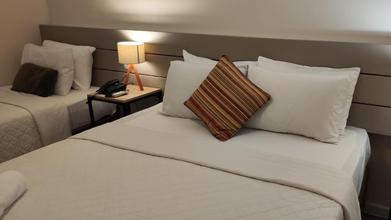 Novo Hamburgo Business Hotel Esterno foto