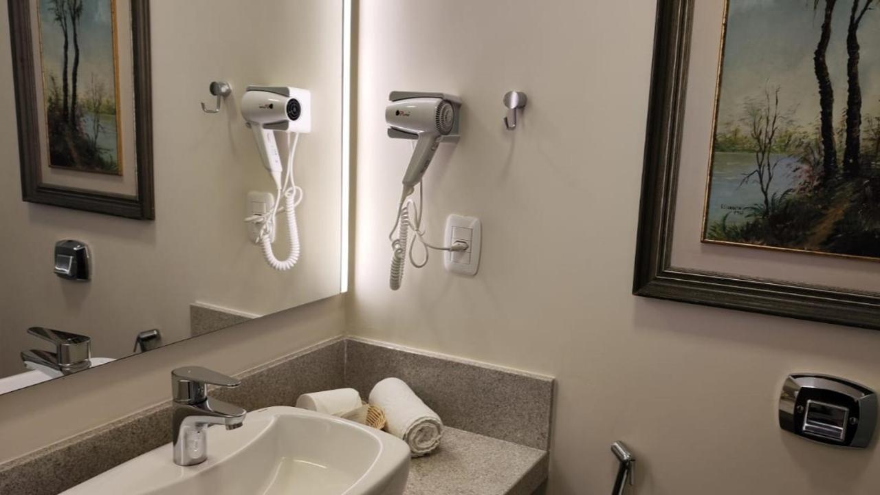 Novo Hamburgo Business Hotel Esterno foto
